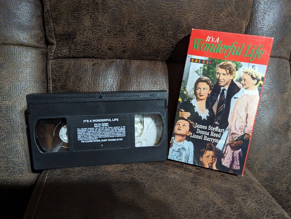Its A Wonderful Life 1946 VHS 1995 Colorized Jimmy Stewart Donna Reed Christmas